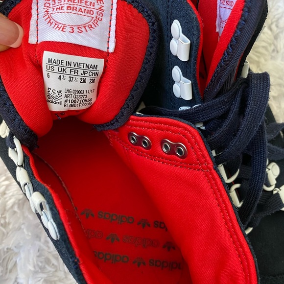 Adidas - Picture 6 of 6